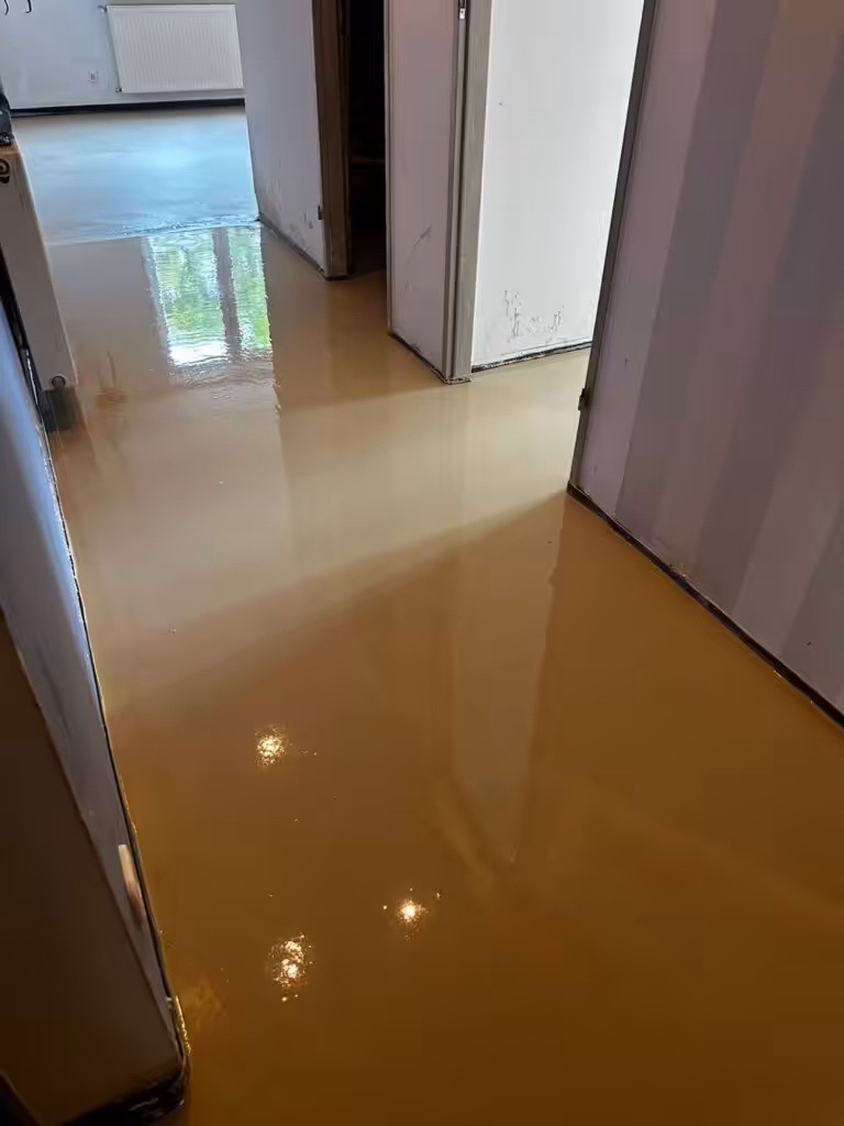 Posadzka hybrydowa 70 m² &#8211; Kamienna Góra — zdjęcie 1